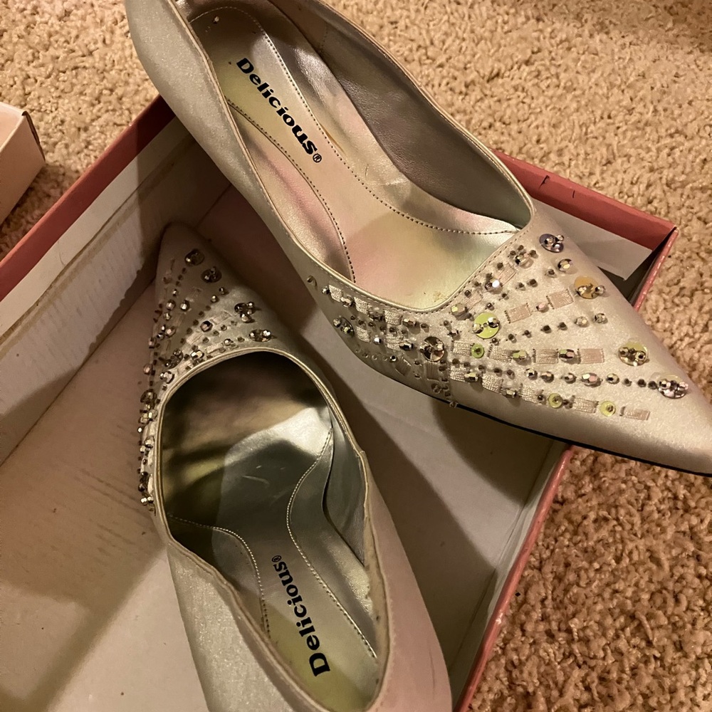 Silver Delicious wedding-type, special occasion heels - Picture 3 of 3